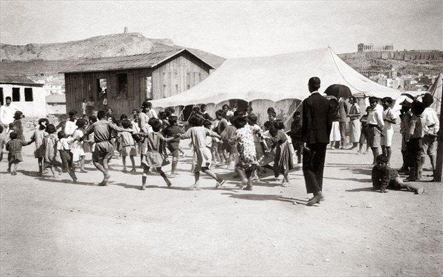 «1922. Η Ελλάδα υποδέχεται τους Αρμένιους πρόσφυγες»