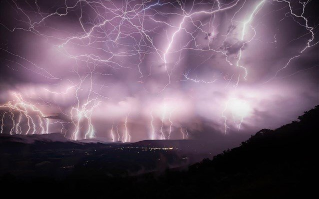 Αιχμαλωτίζοντας το φυσικό φως στις καταιγίδες