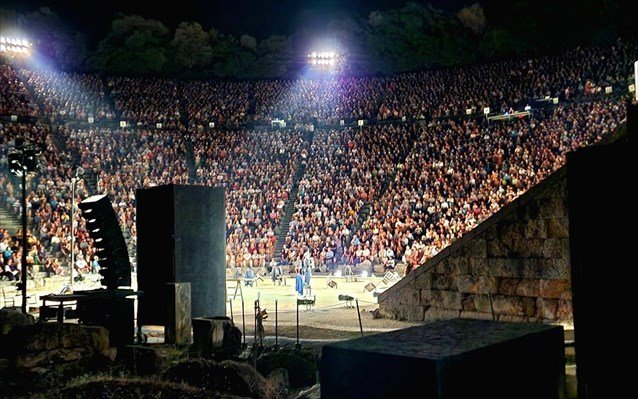 «Αντιγόνη»: Διπλό ιστορικό sold out και «ρεκόρ» δεκαετίας για την Επίδαυρο