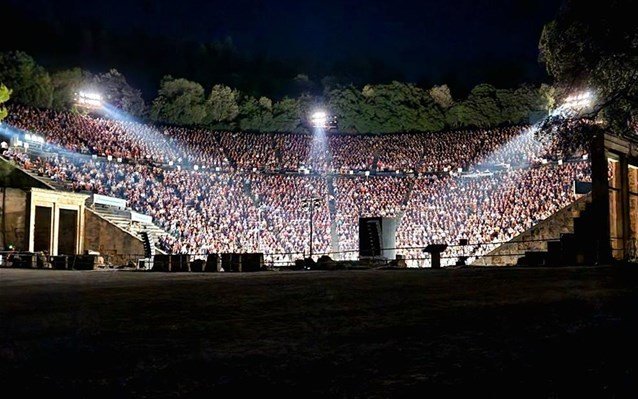 «Αντιγόνη»: Διπλό ιστορικό sold out και «ρεκόρ» δεκαετίας για την Επίδαυρο