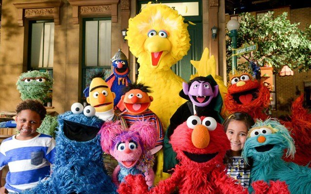 Το HBO Max αφαιρεί περίπου 200 επεισόδια του «Sesame Street»